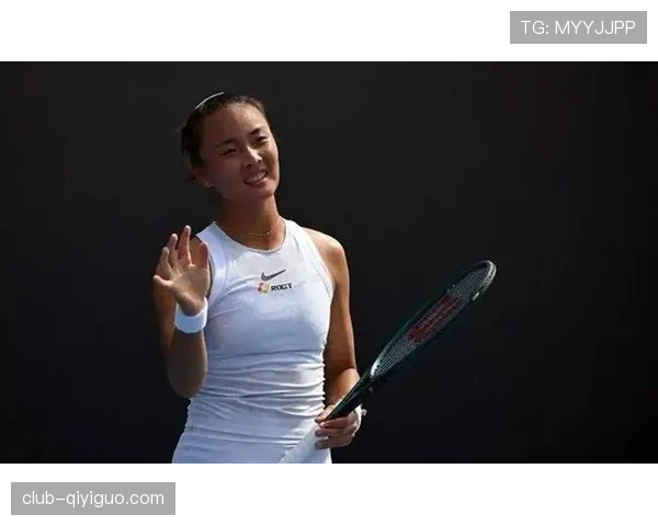 袁悦连喝个咖啡都像在开豪车派对，这生活真隔着屏幕喘不过气