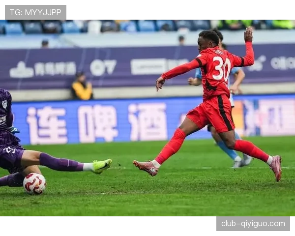 上海海港王朝之路：其联赛表现能否支撑持续称霸格局