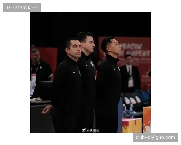 篮球裁判必看：如何准确执行“换人规则”中的判定与时机。